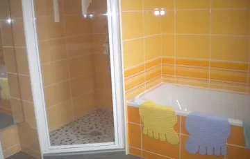 Salle de bains avec douche à l’Italienne sur Rennes 35000